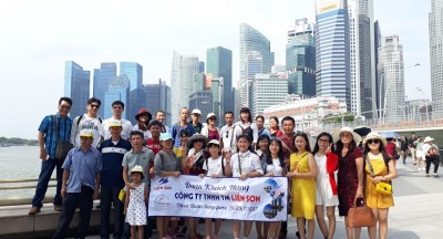 Công ty TNHH Thương mại Liên Sơn trong chuyến tham quan Singapore 2017