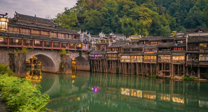 Tour Ân Thi – Phượng Hoàng Cổ Trấn – Trương Gia Giới (6N5Đ)