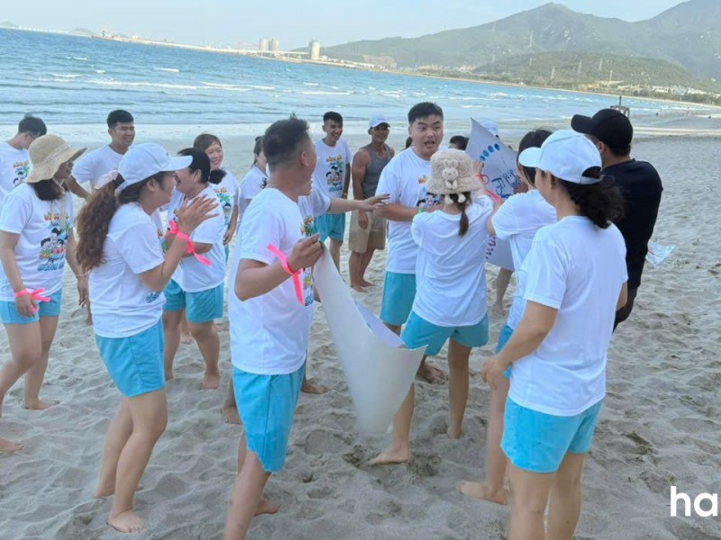 Hanitour đồng hành cùng Fishy Việt Nam trong chương trình Nha Trang - Dốc Lết 2025 